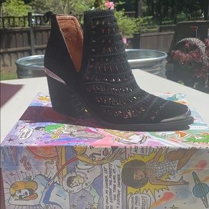 Jeffrey Campbell Sabrosa Booties